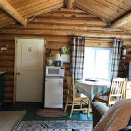 Nimpo Lake Resort エクステリア 写真