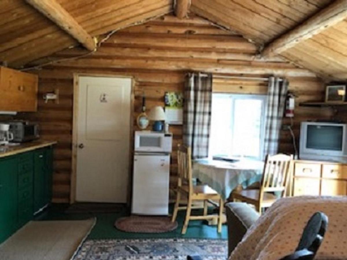 Nimpo Lake Resort エクステリア 写真