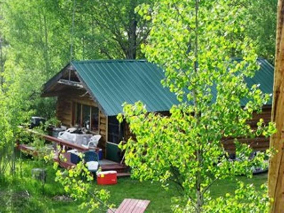 Nimpo Lake Resort エクステリア 写真